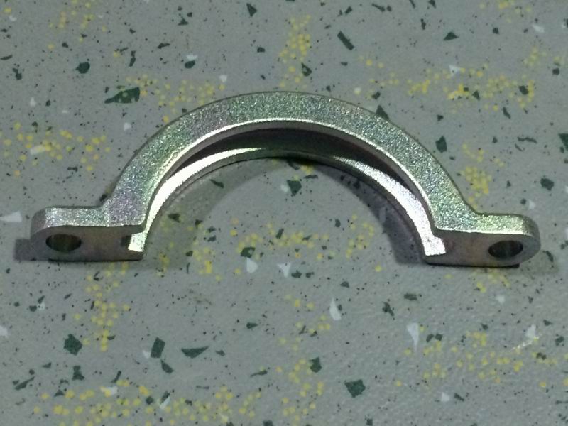 Зажим выпускного отверстия нагнетателя