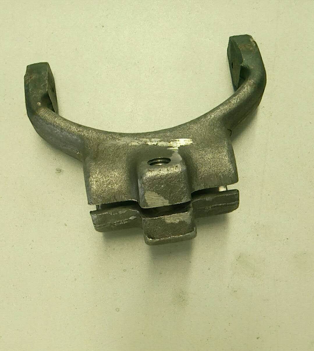 Вилка отключения сцепления-1