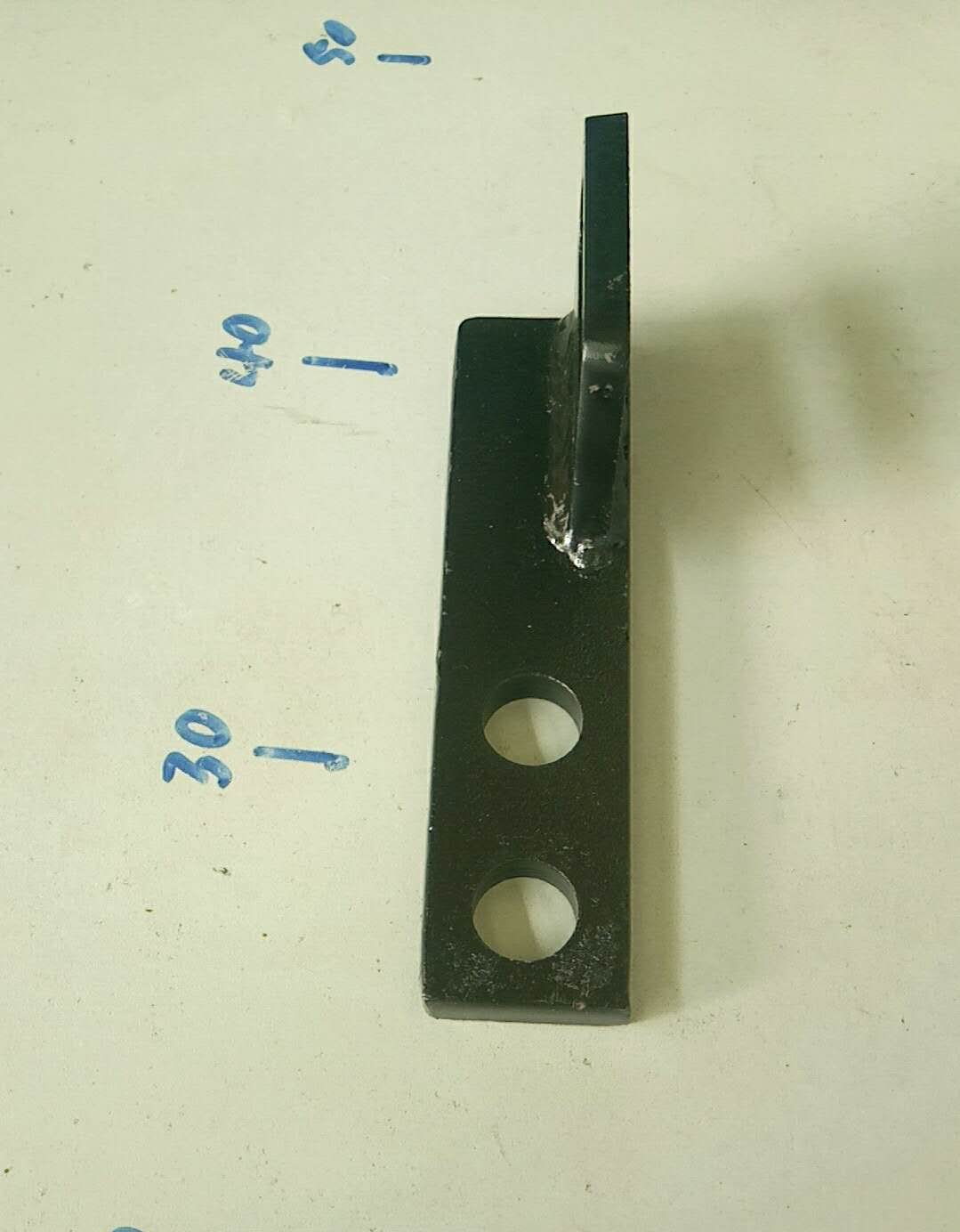 Винтовой кронштейн