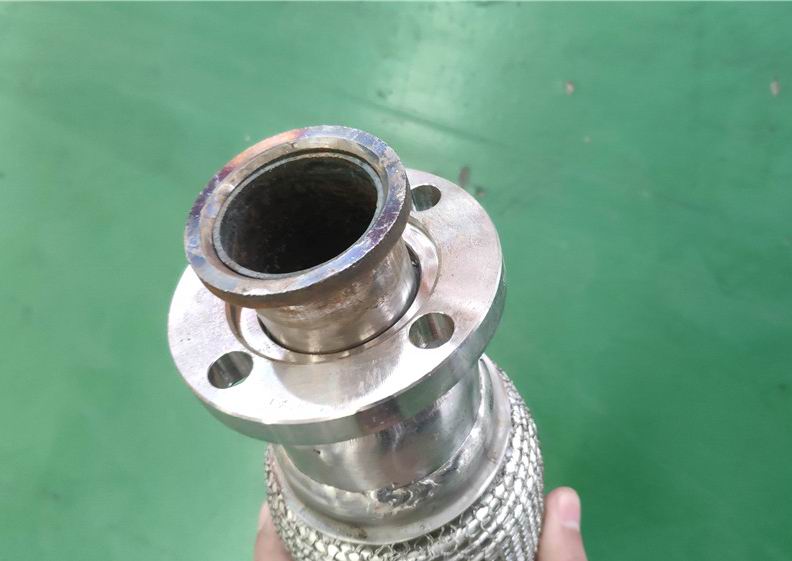 Верхняя выхлопная гофрированная труба-4