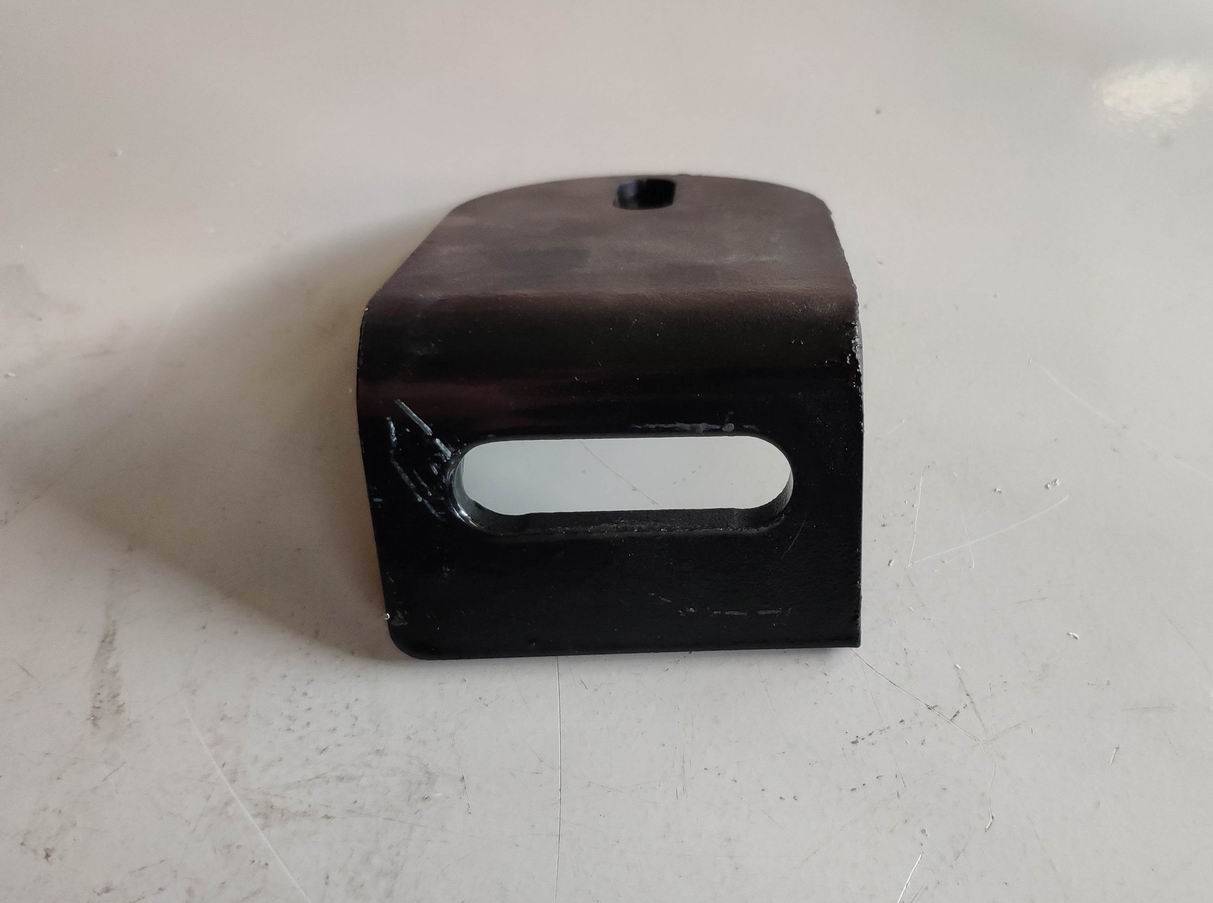 Выхлопной кронштейн-1