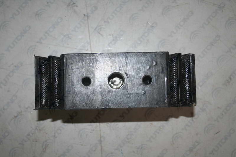 The rear support pad of the engine was eliminated and replaced by 1001-05190-1