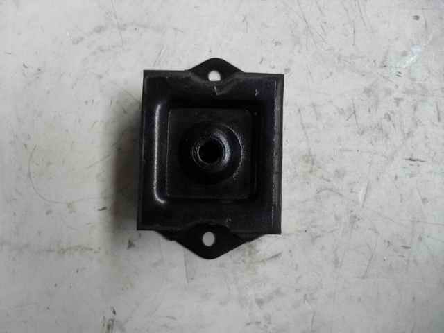 Передняя опора двигателя-1