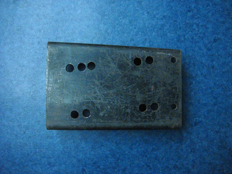 Right longitudinal beam connecting plate (20 processes); without Qi