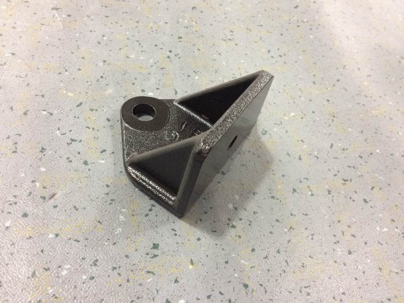 Кронштейн двигателя (левый)-2