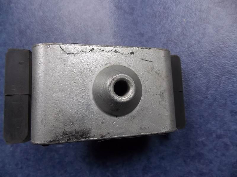 Передняя подушка