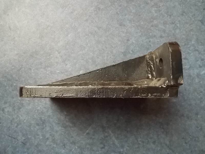 D Rear suspension upper left bracket-1