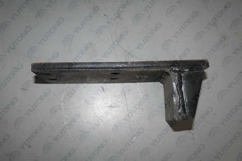 D Front suspension bracket (right)-1