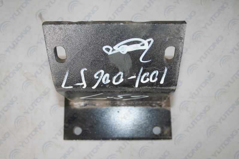Front suspension lower left bracket (process 20)