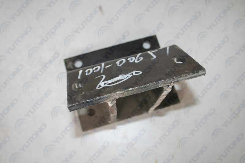 Front suspension lower left bracket (process 20)-1
