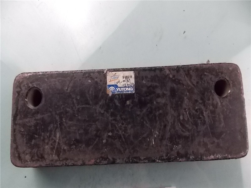 D Engine suspension pad plate (30m)