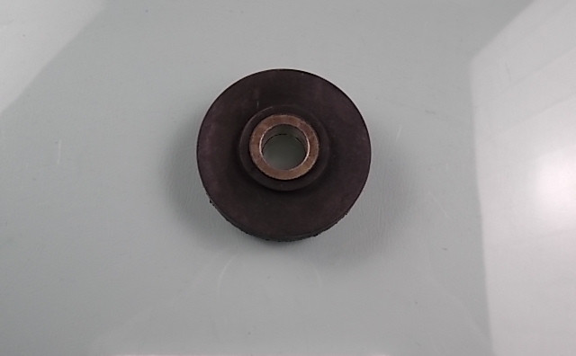 Резиновая прокладка двигателя