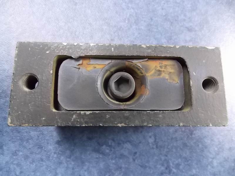 D Rear suspension pad assembly-3