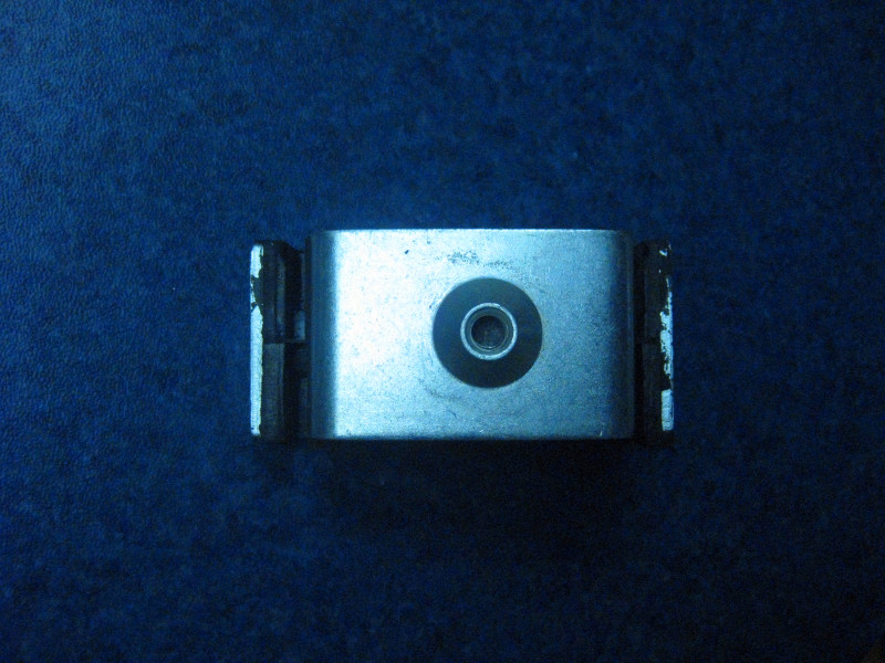 Front suspension pad assembly of engine