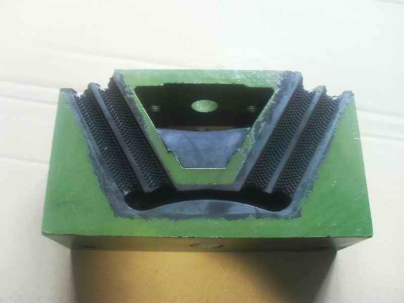 Engine suspension rubber pad, F structure, stiffness 1050-2