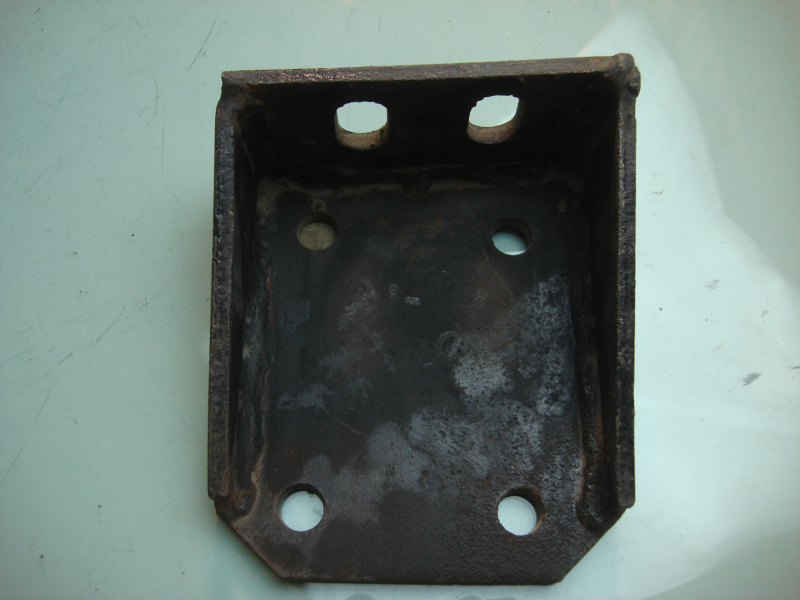 Кронштейн задней подвески верхний правый