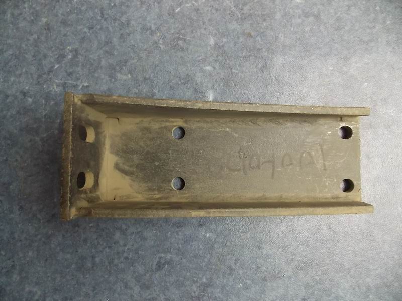 D The rear suspension upper bracket of the engine