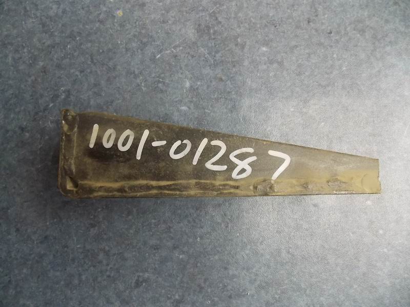 D The rear suspension upper bracket of the engine-1