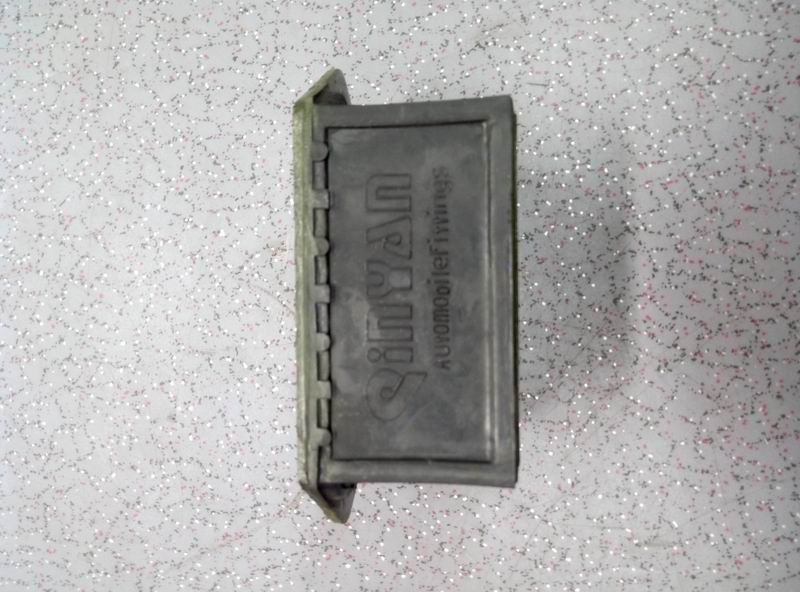 Front engine support pad-1