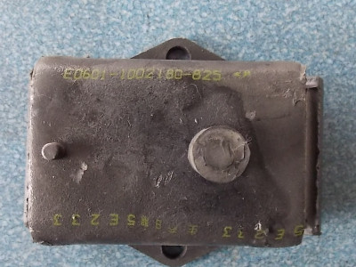 Front suspension pad assembly