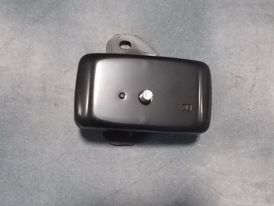 Front cushion of engine - right-1