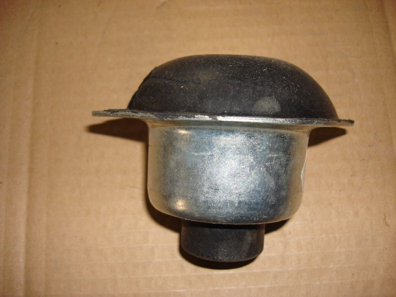 Rear suspension pad assembly of engine-2
