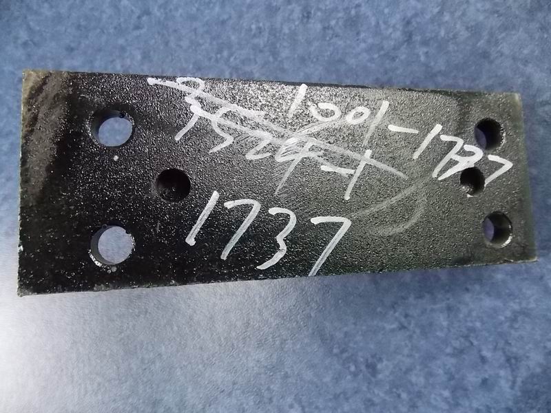 Front suspension bracket of engine (right)-2