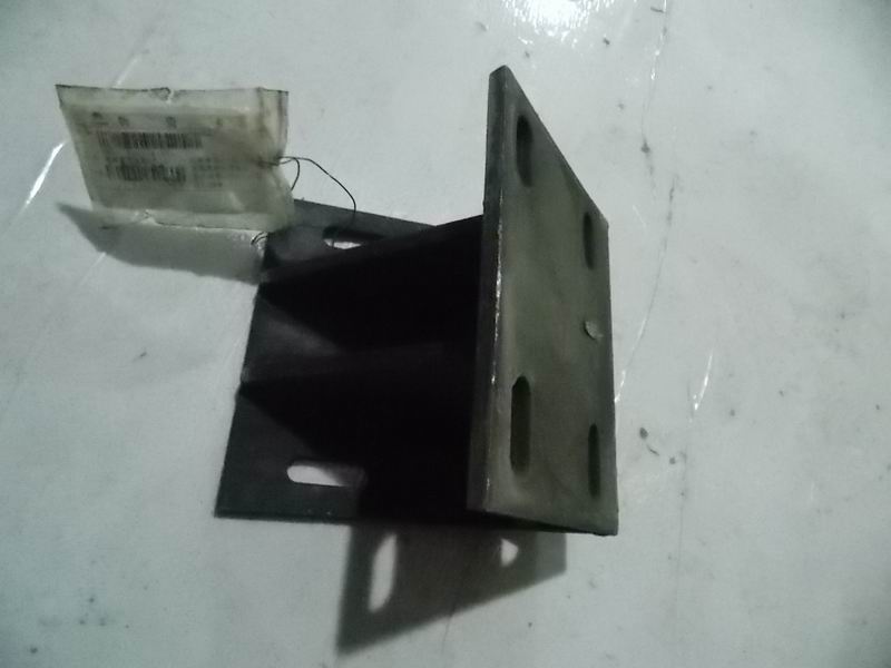 Front suspension lower bracket (right) (process 20); without paint-2