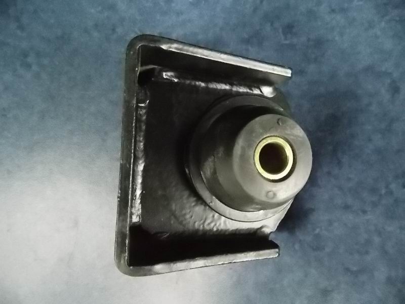 Left rubber pad in front of the engine-1