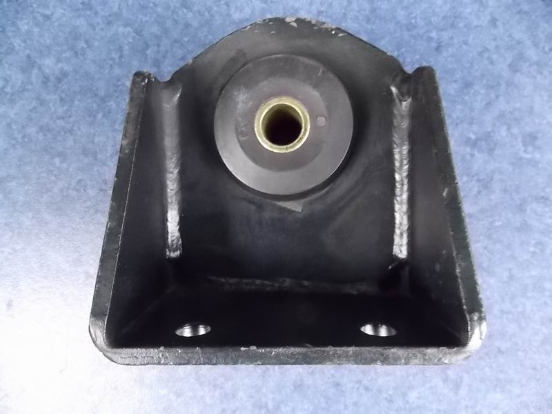Left rubber pad in front of the engine-3