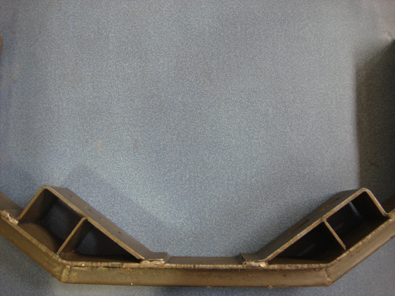 D Левая задняя подвеска двигателя-1