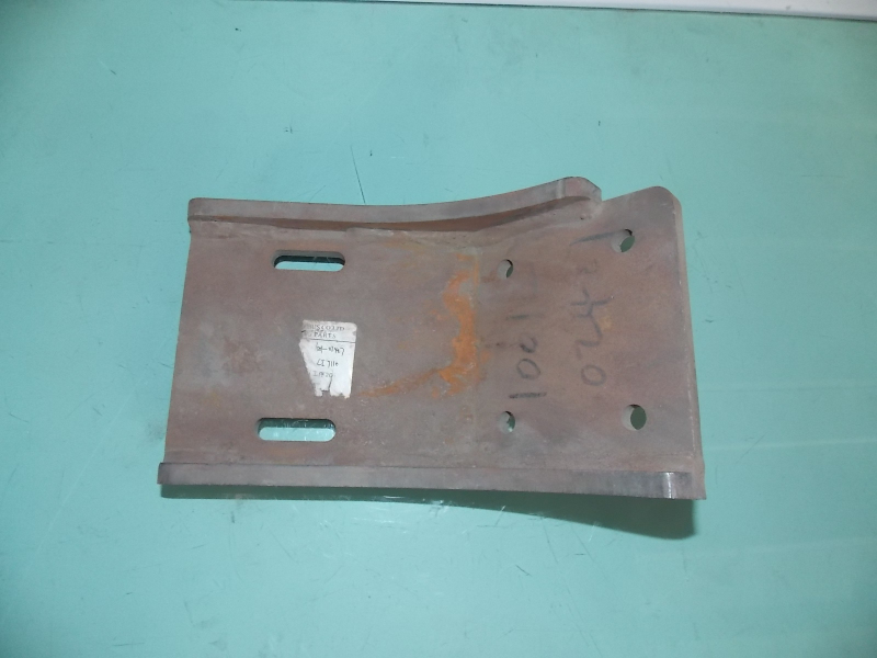 Front suspension bracket (CA4DF3-13E3) (20 front)