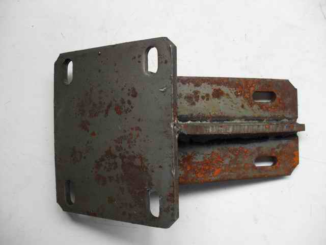 Front suspension bracket of engine (without paint)-1