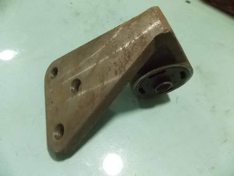 Engine rear suspension bracket-left-2