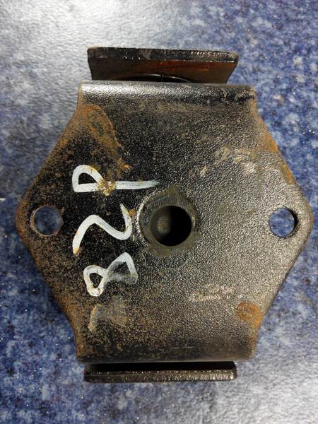 Подкладка передней подвески; доступен для 1001-12478 поколения-2