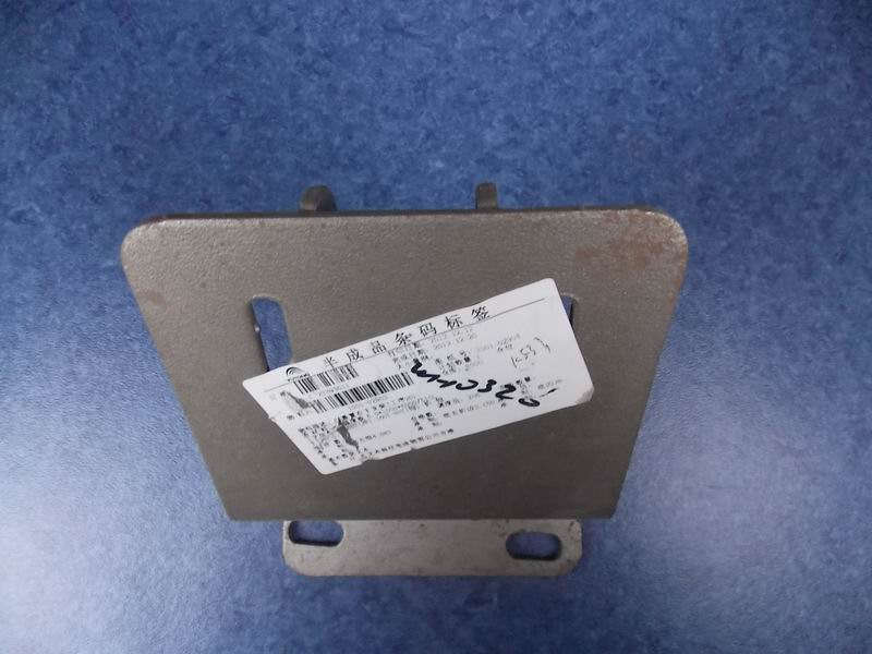 Front suspension lower right bracket (process 20)