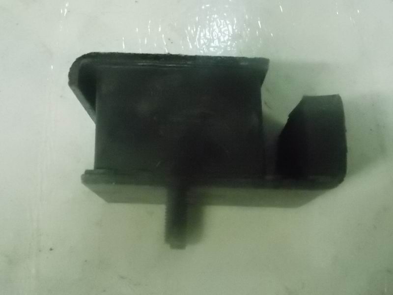 Front suspension pad assembly of engine-2