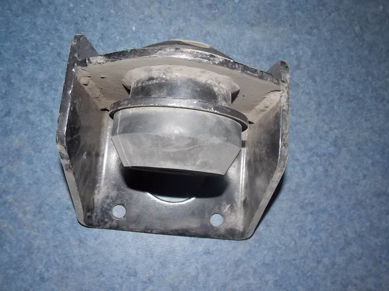 Left rear rubber pad