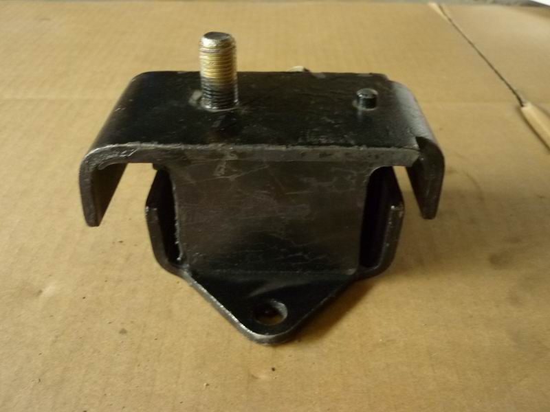 Front suspension pad assembly