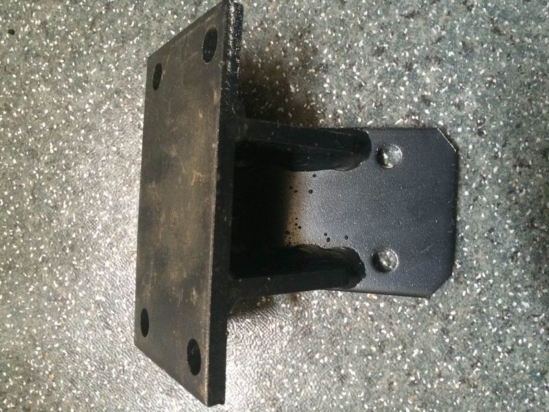 Front suspension upper right bracket-1