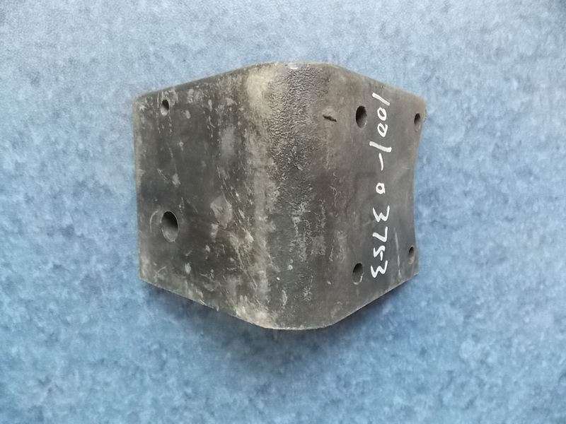 The rear suspension bracket of the engine-2