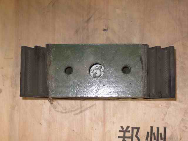 Rear suspension pad of engine-1