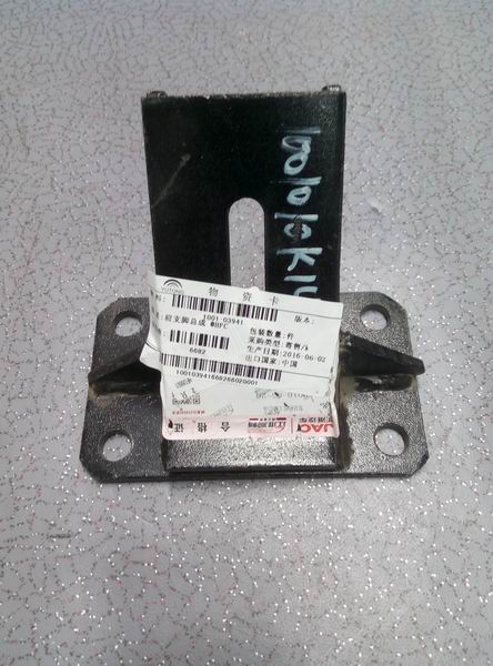 Передняя ножка в сборе-1