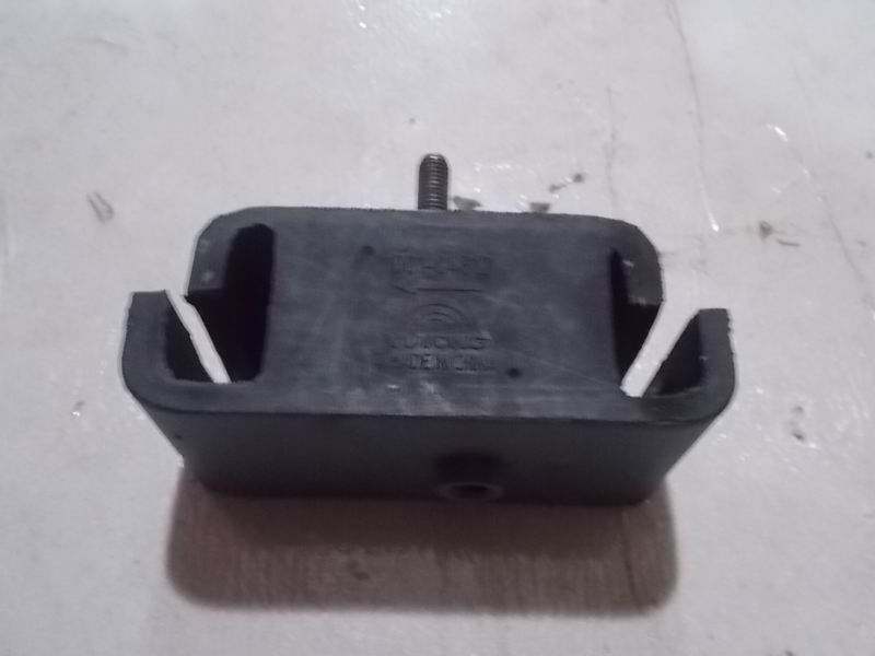 Powertrain suspension rubber pad, D structure, stiffness 730, thickness 60