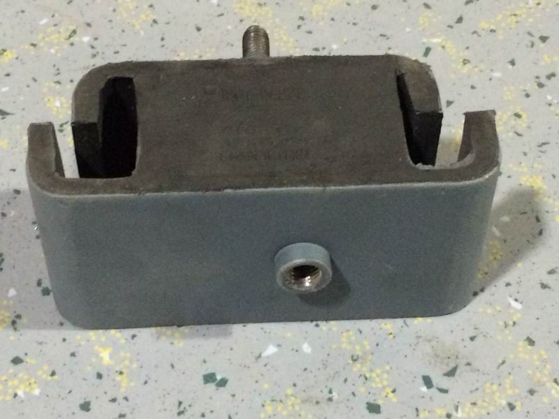 Powertrain suspension rubber pad, D structure, stiffness 630, thickness 60