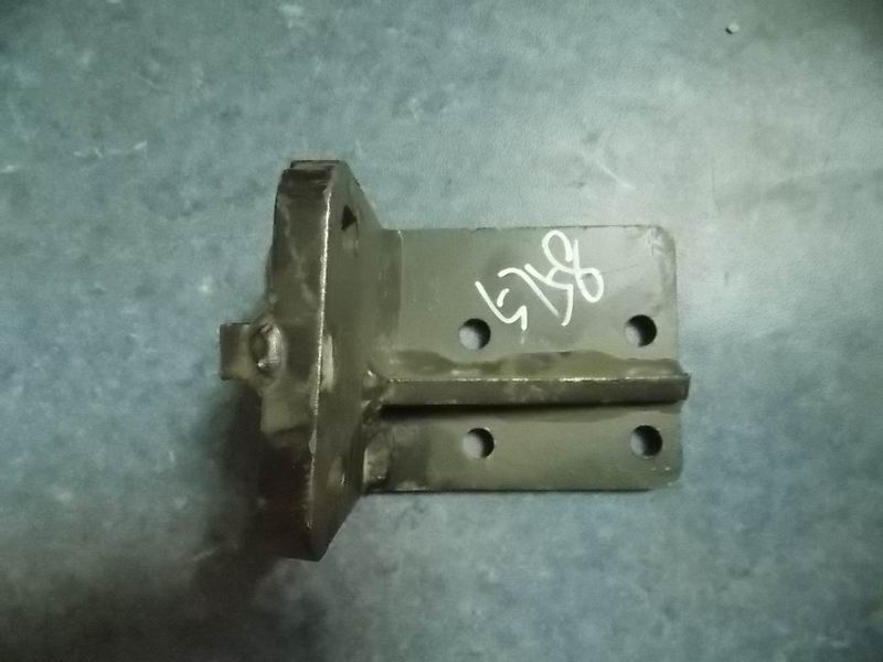 D Rear suspension upper left bracket