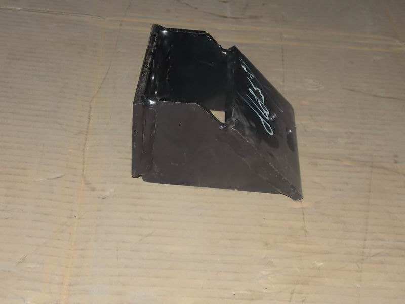 Rear suspension upper bracket-2