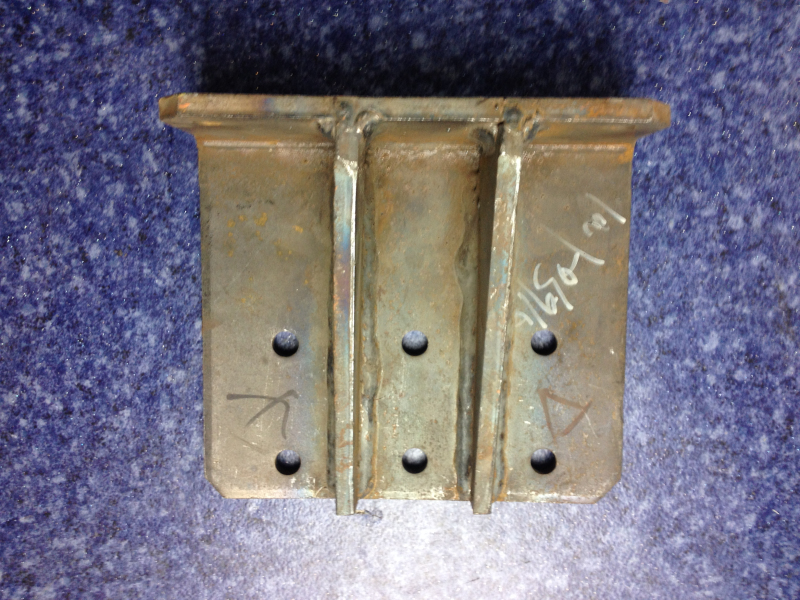 The engine is suspended with the lower left bracket-3