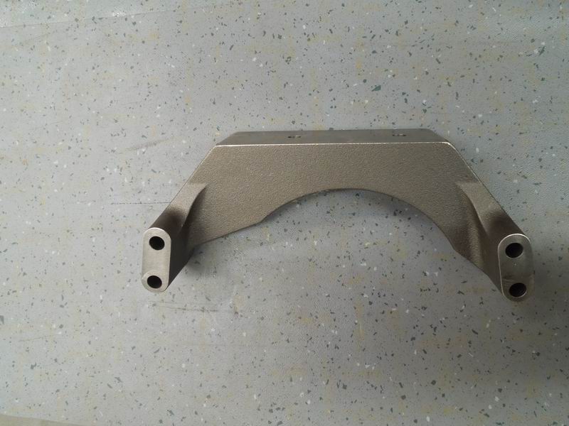 Rear suspension upper right bracket-1