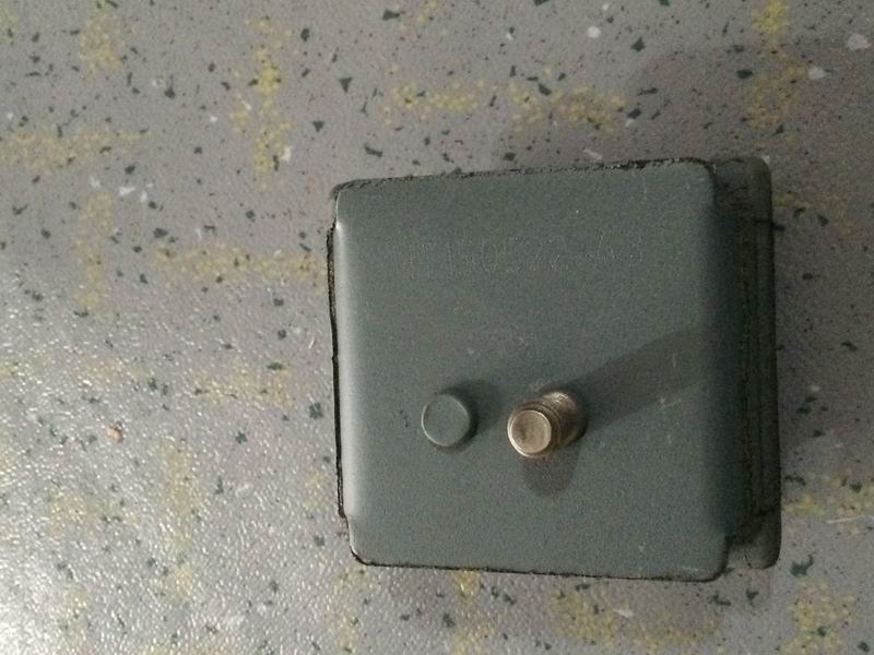 Engine suspension rubber pad, E structure, stiffness 525N/mm